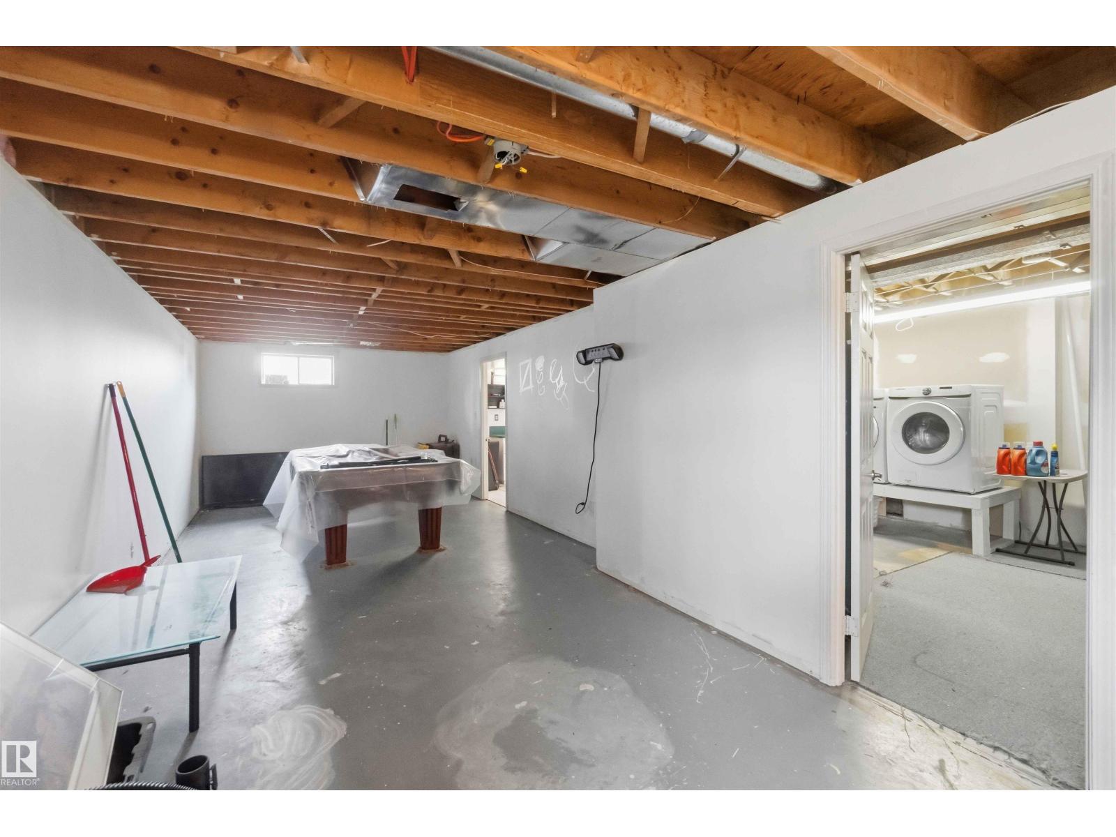 5104 56 ST - 43
