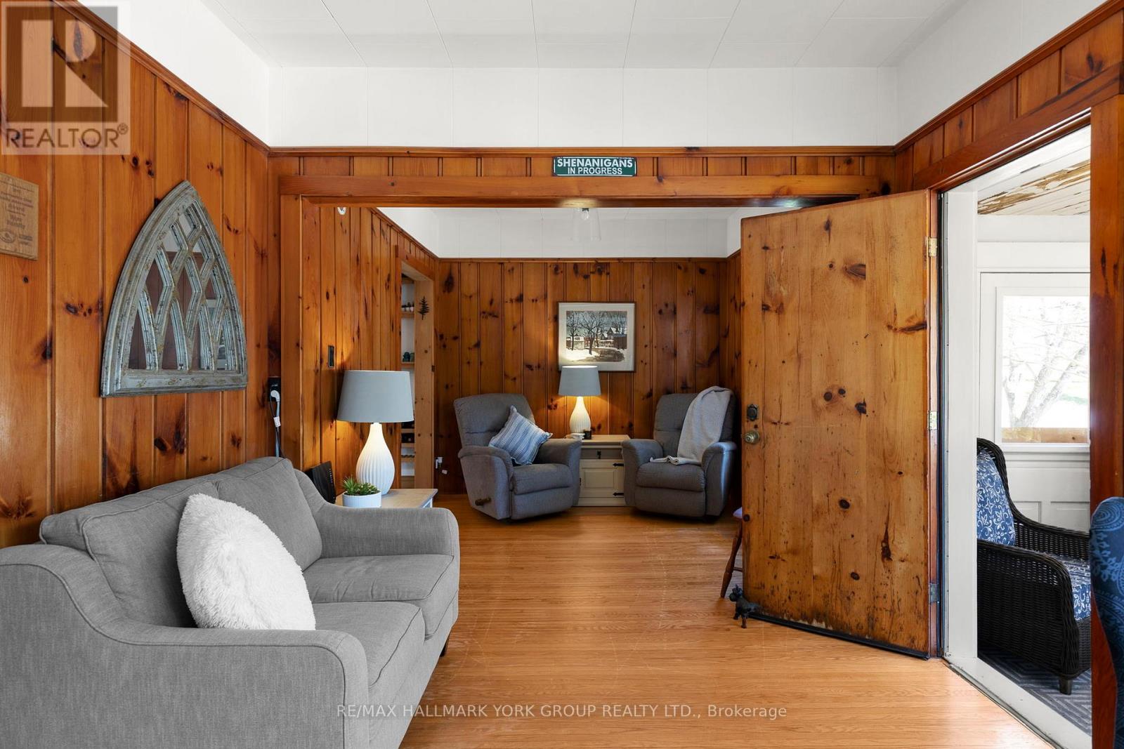 1013 GREY STREET - 10