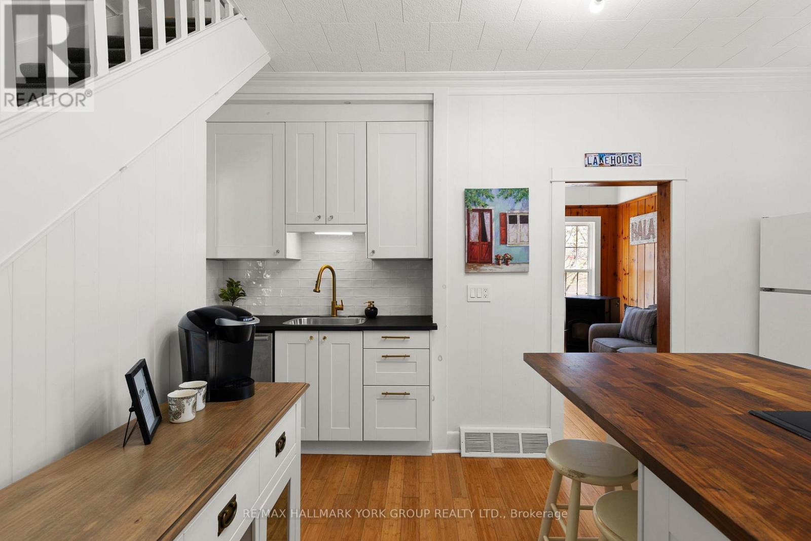 1013 GREY STREET - 19