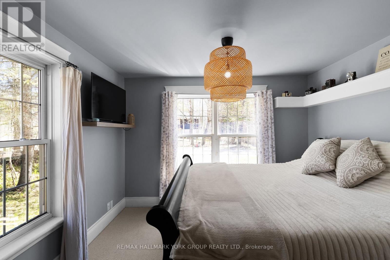 1013 GREY STREET - 22