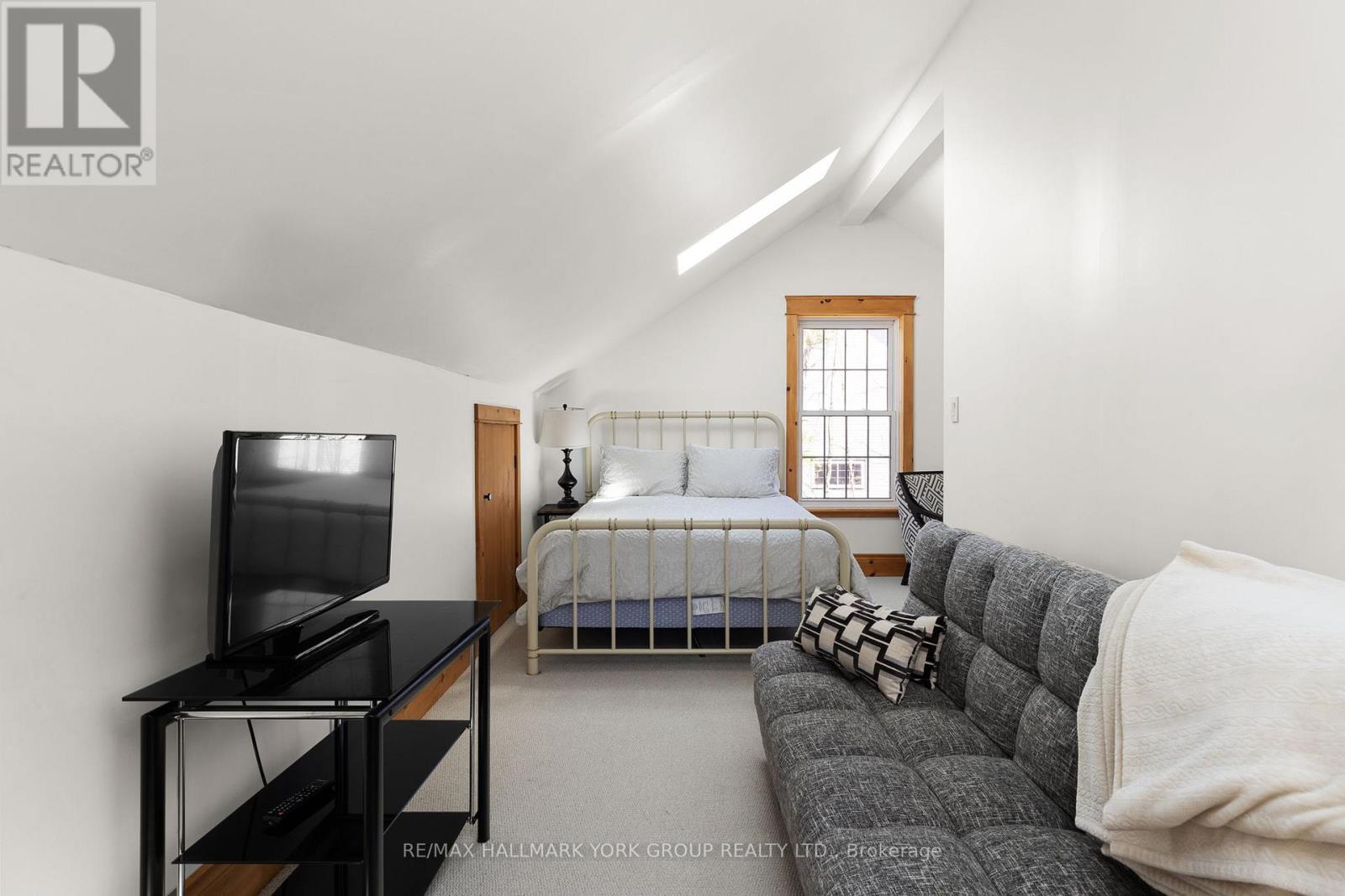1013 GREY STREET - 32