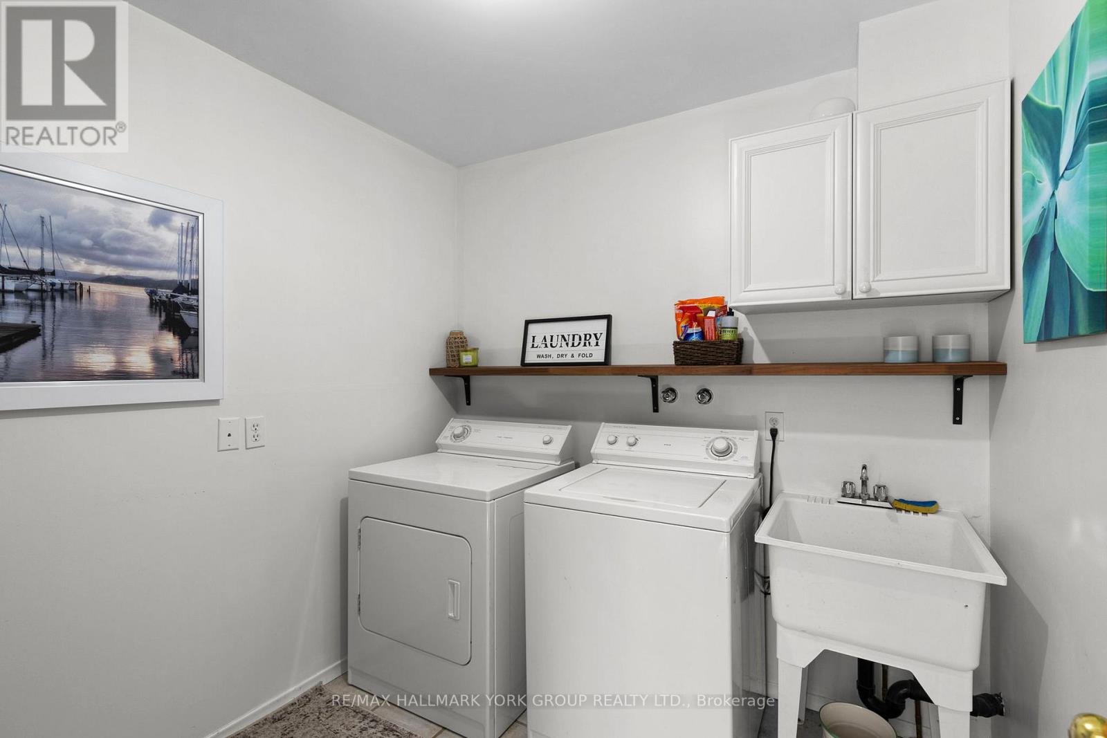 1013 GREY STREET - 33