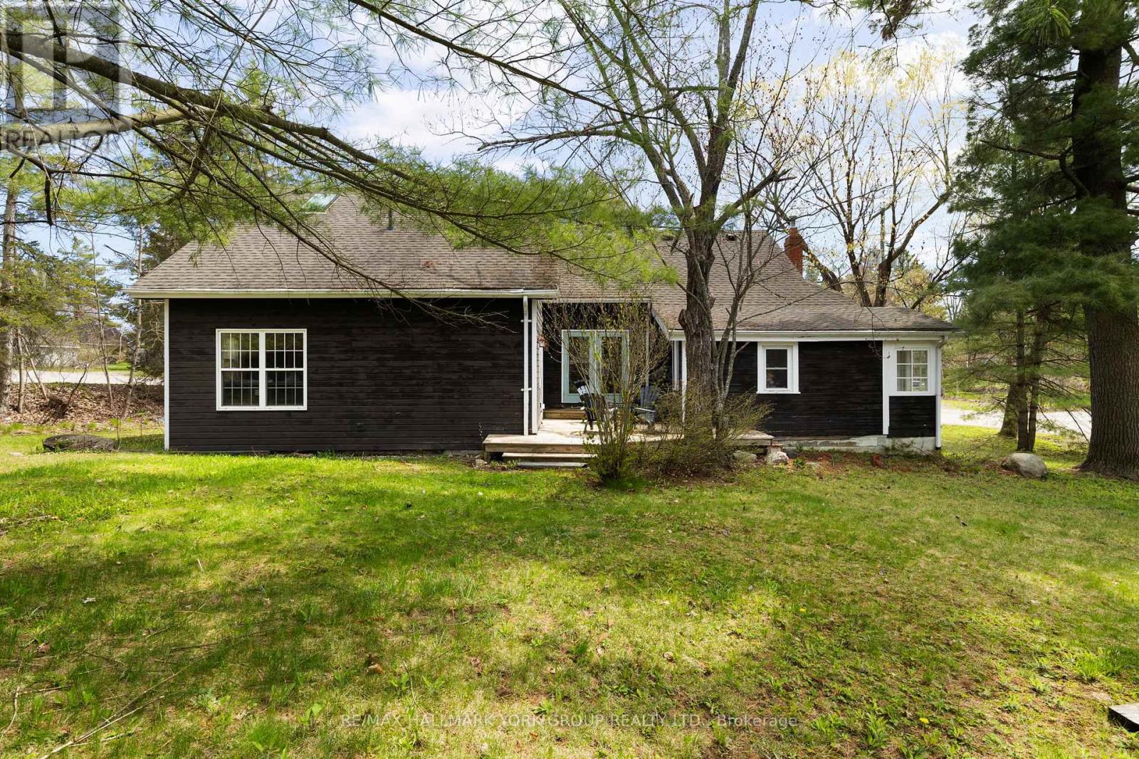1013 GREY STREET - 37
