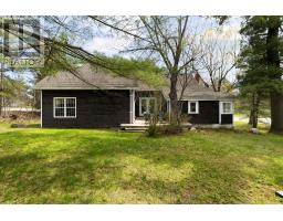1013 Grey Street, Muskoka Lakes, ON P0C1A0 Photo 37