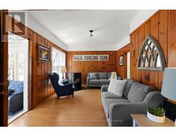 Bedroom 3 - 1013 Grey Street, Muskoka Lakes, ON P0C1A0 Photo 9