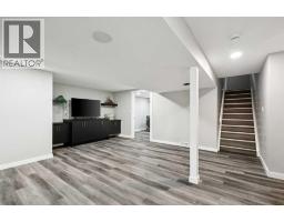 3pc Bathroom - 7116 Hunterwood Road Nw, Calgary, AB T2K4J6 Photo 14