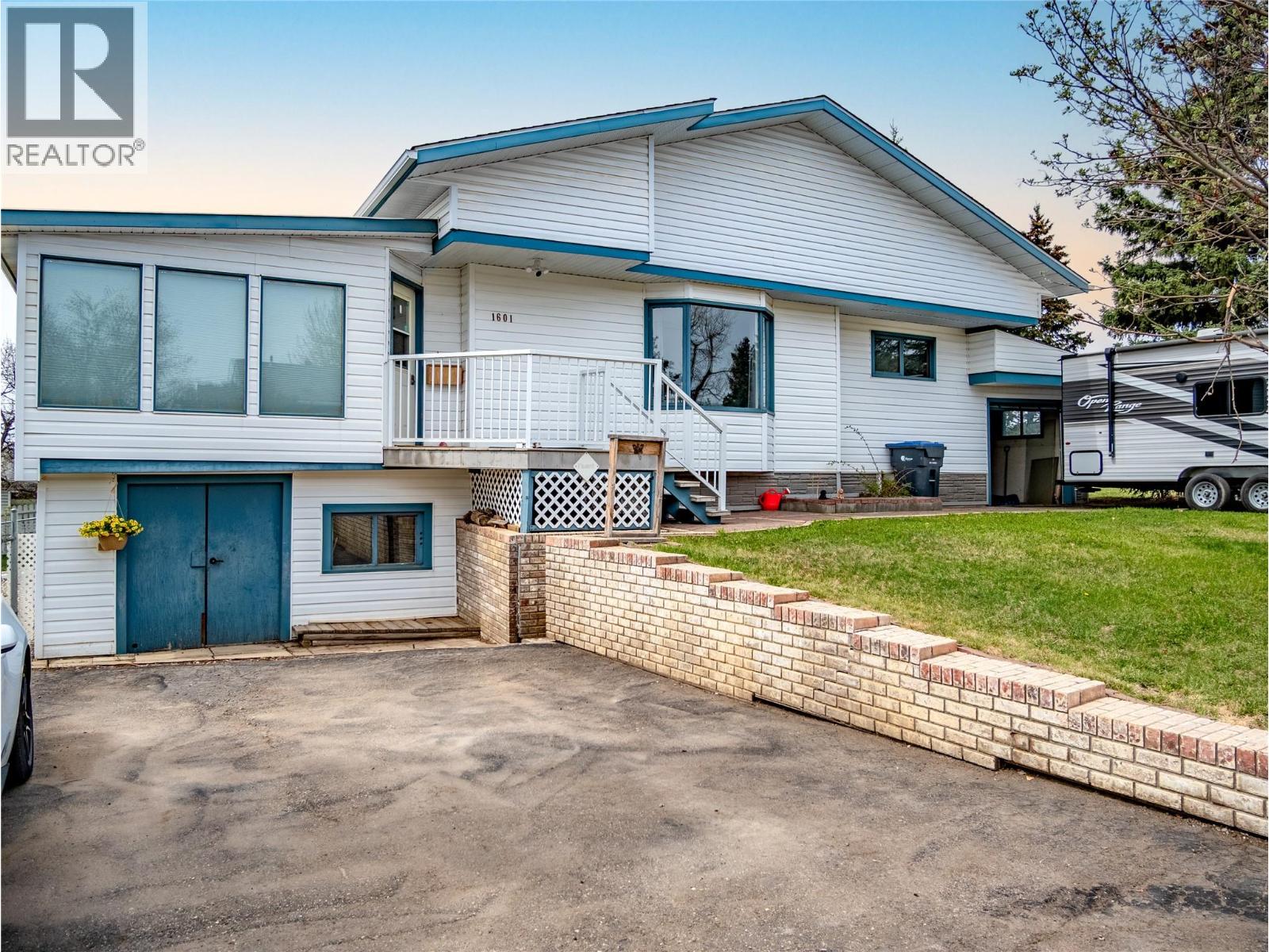 1601 94 Avenue, Dawson Creek