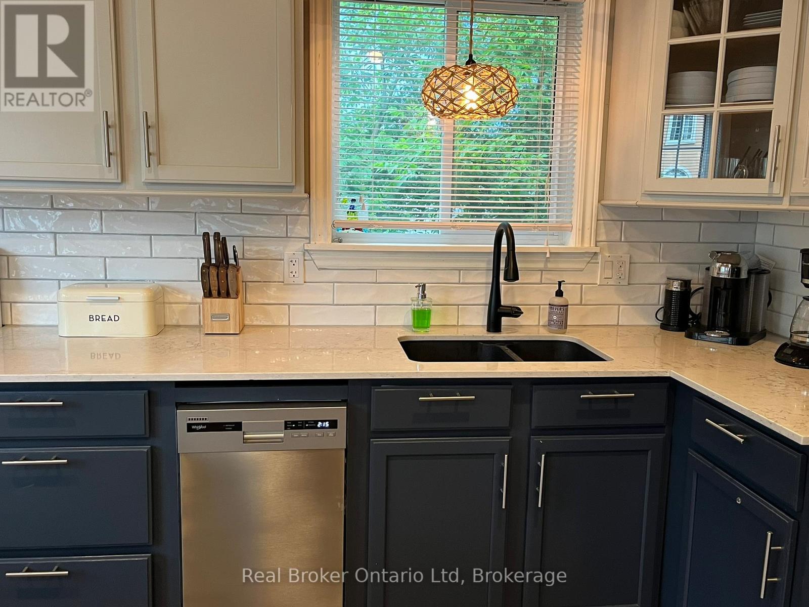 208 SECOND AVENUE S - 8