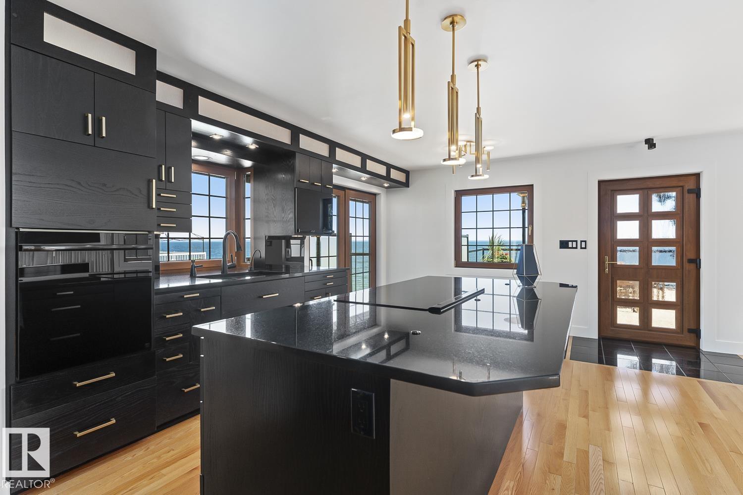 305 LAKESHORE DR - 17