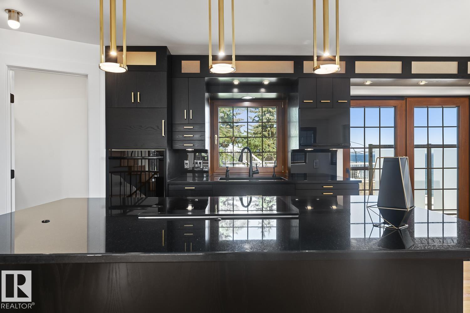305 LAKESHORE DR - 19
