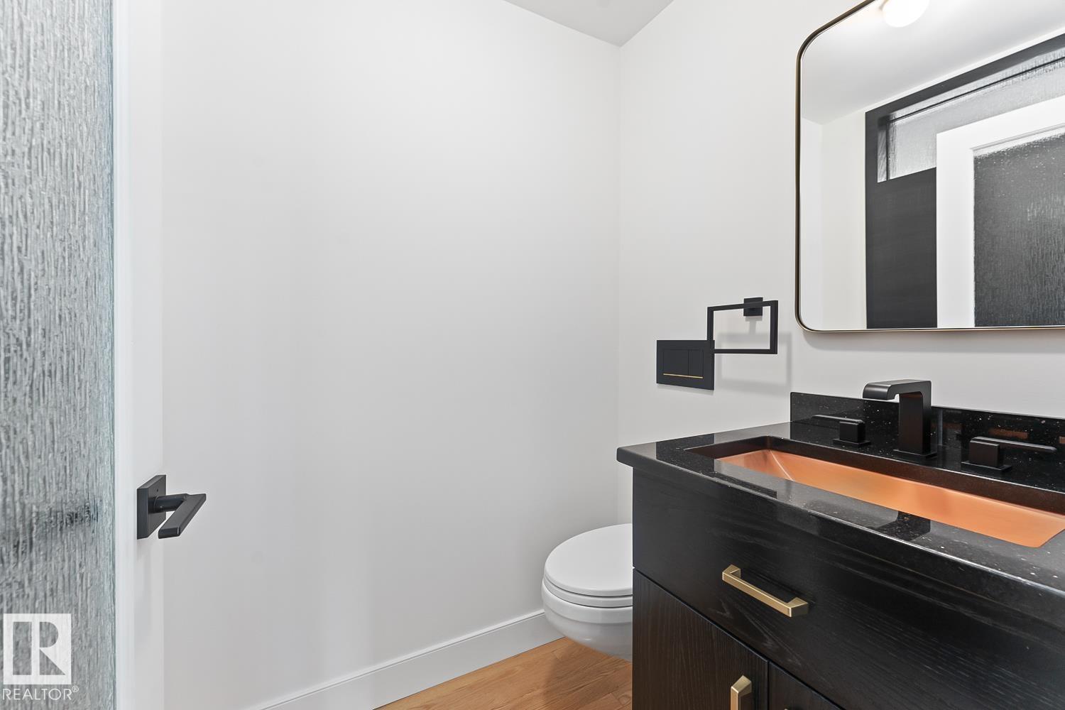 305 LAKESHORE DR - 23