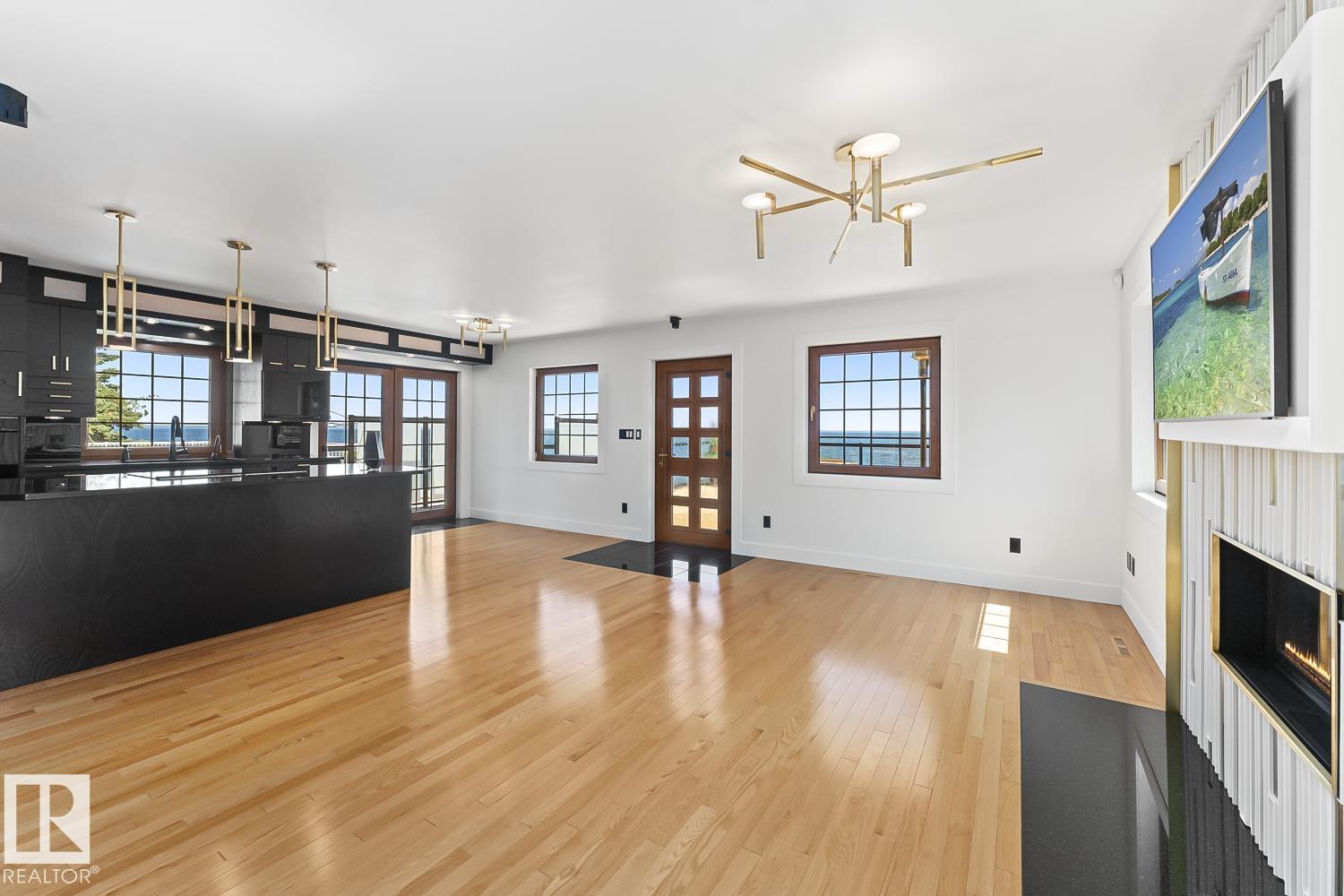 305 LAKESHORE DR — photo 7