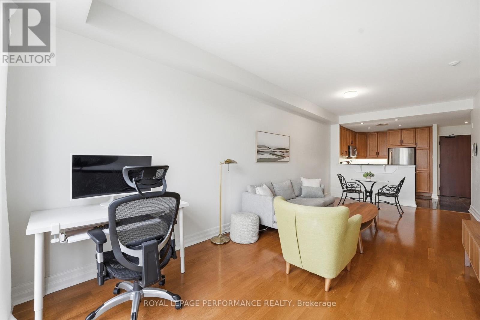 #312 320 MCLEOD STREET - 15