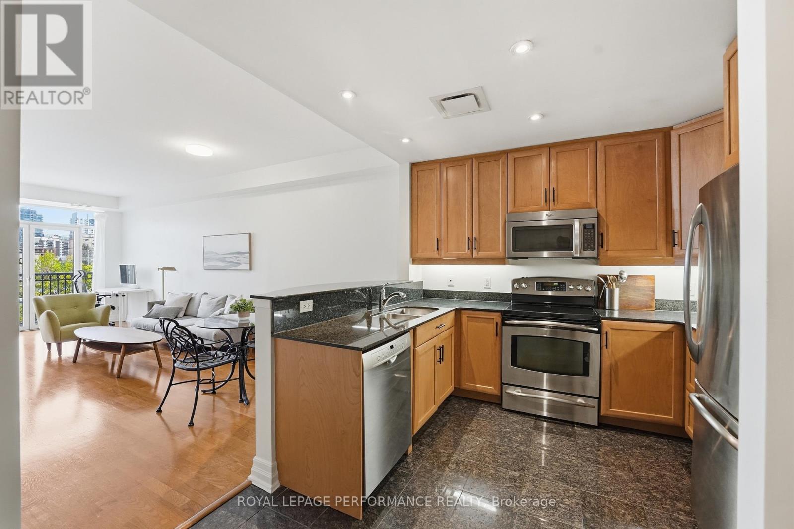 #312 320 MCLEOD STREET - 7