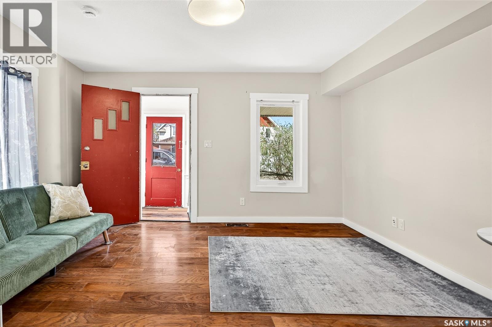 447 Athabasca STREET W - 13