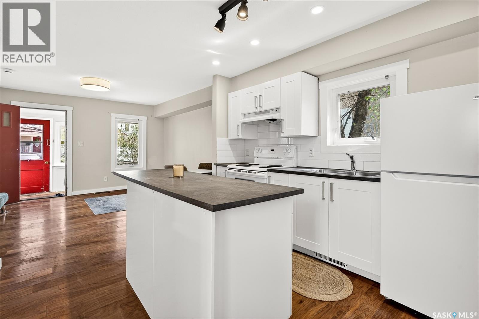 447 Athabasca STREET W - 15