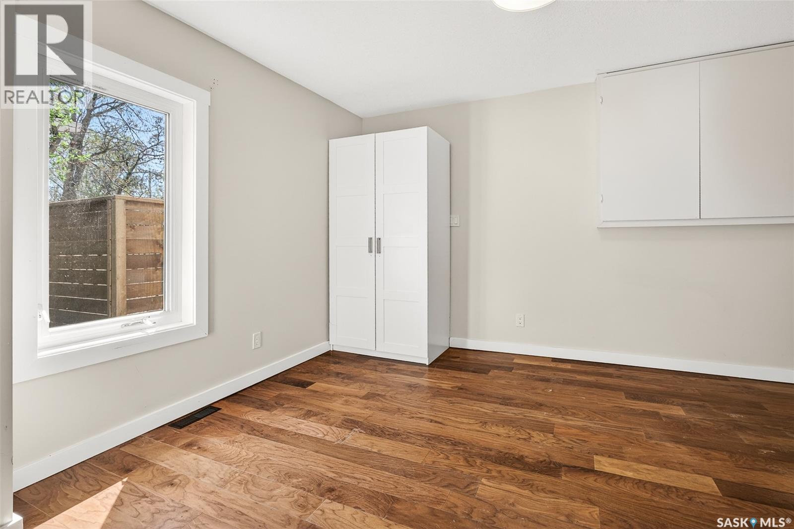 447 Athabasca STREET W - 23