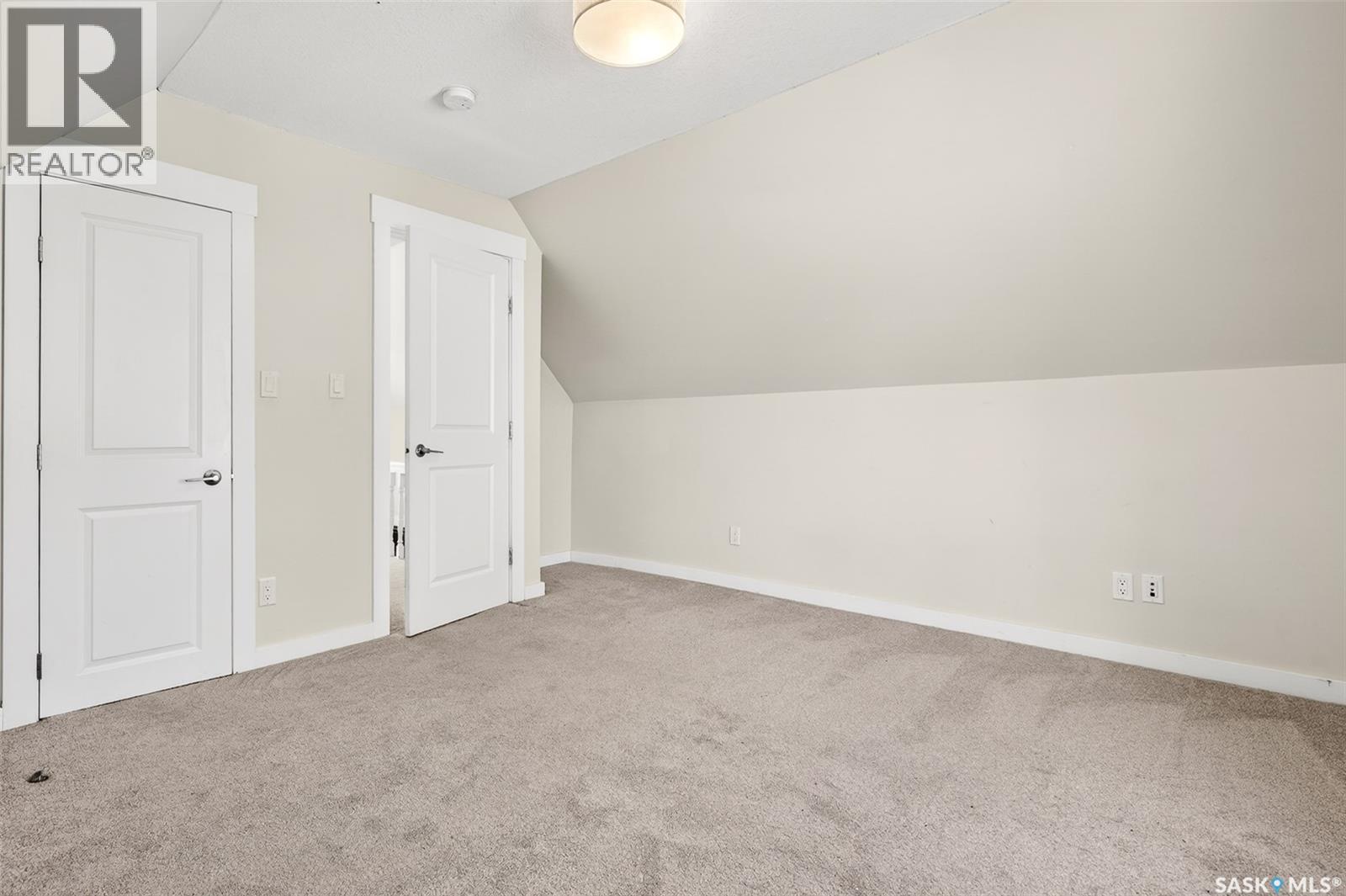 447 Athabasca STREET W - 34