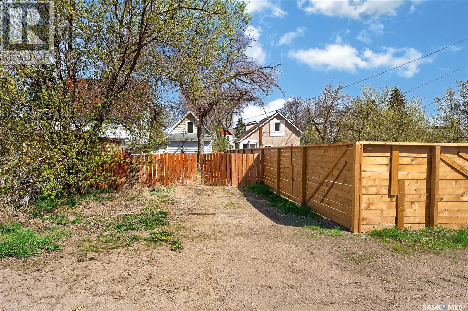 447 Athabasca STREET W - 47
