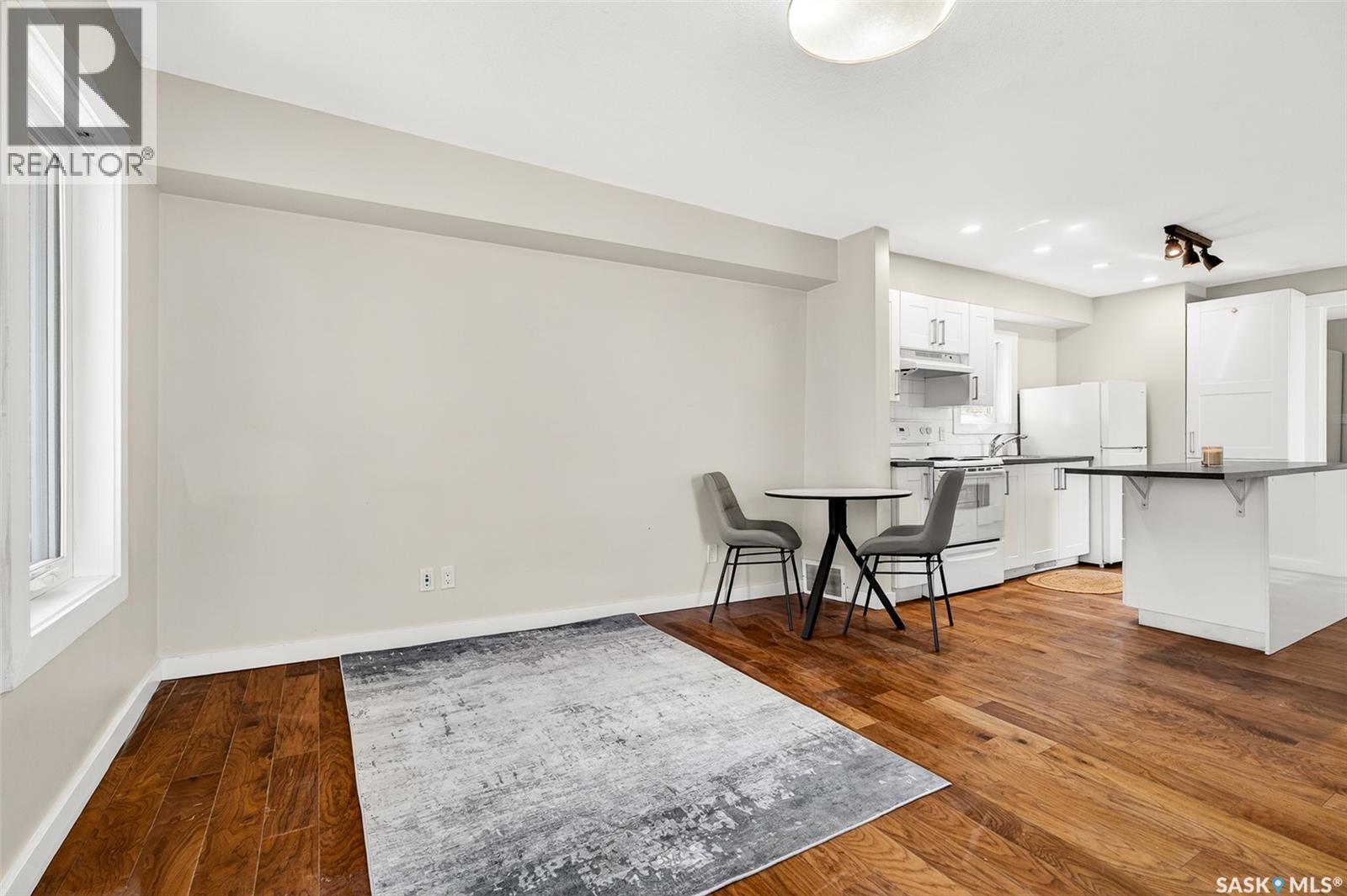 447 Athabasca STREET W - 9
