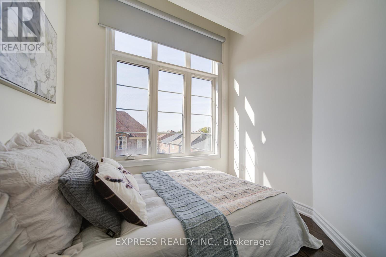 12 ROYAL ABERDEEN ROAD - 45