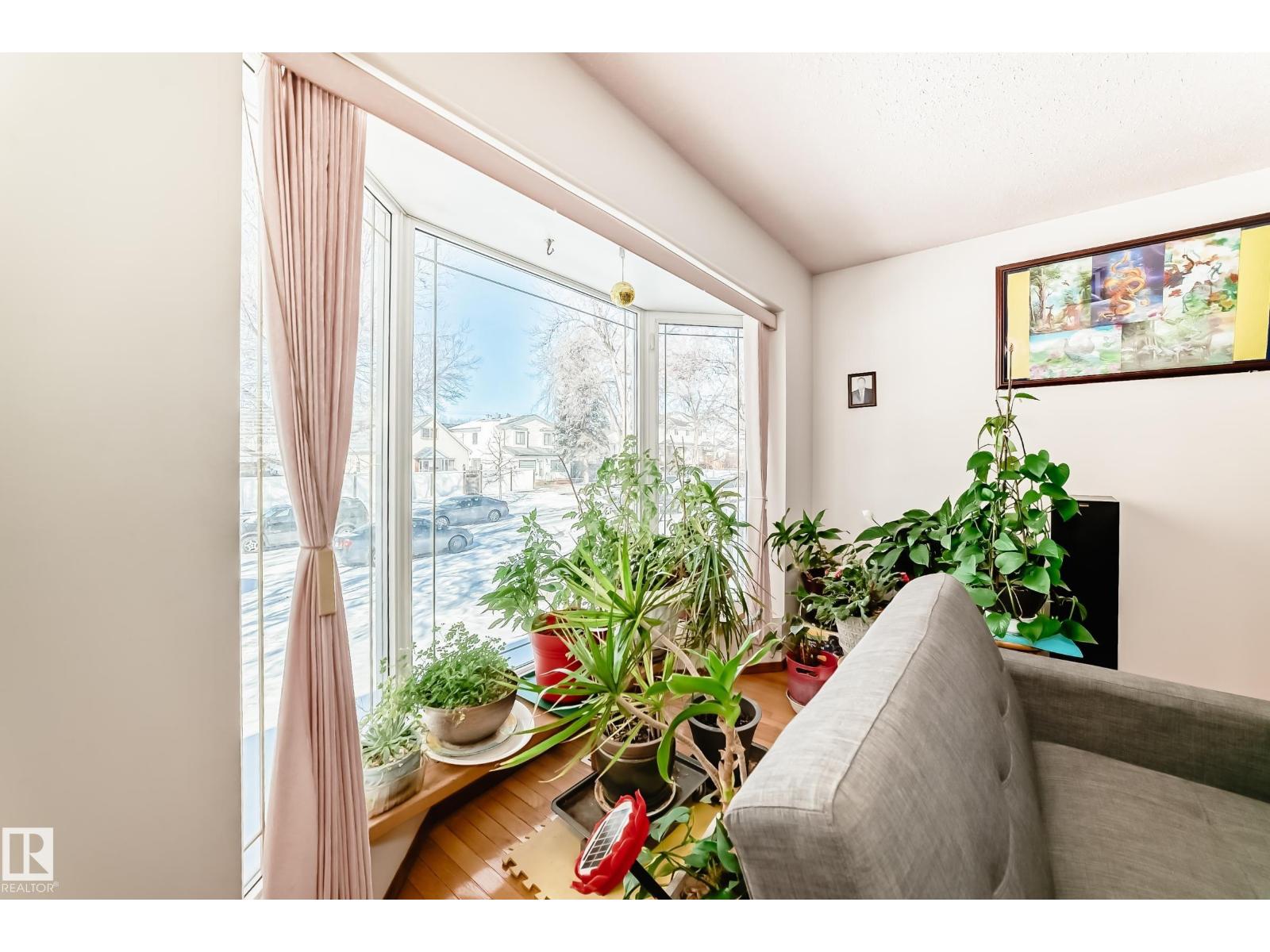 11913 80 ST NW, Edmonton