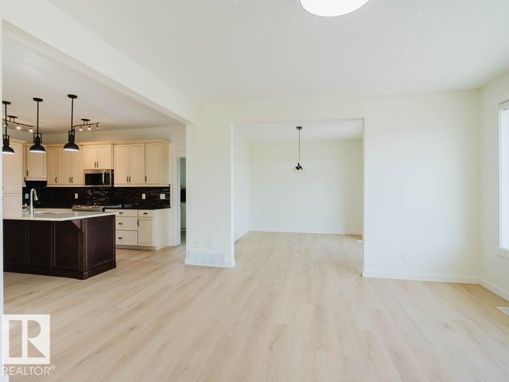 15867 11 AV SW - 13
