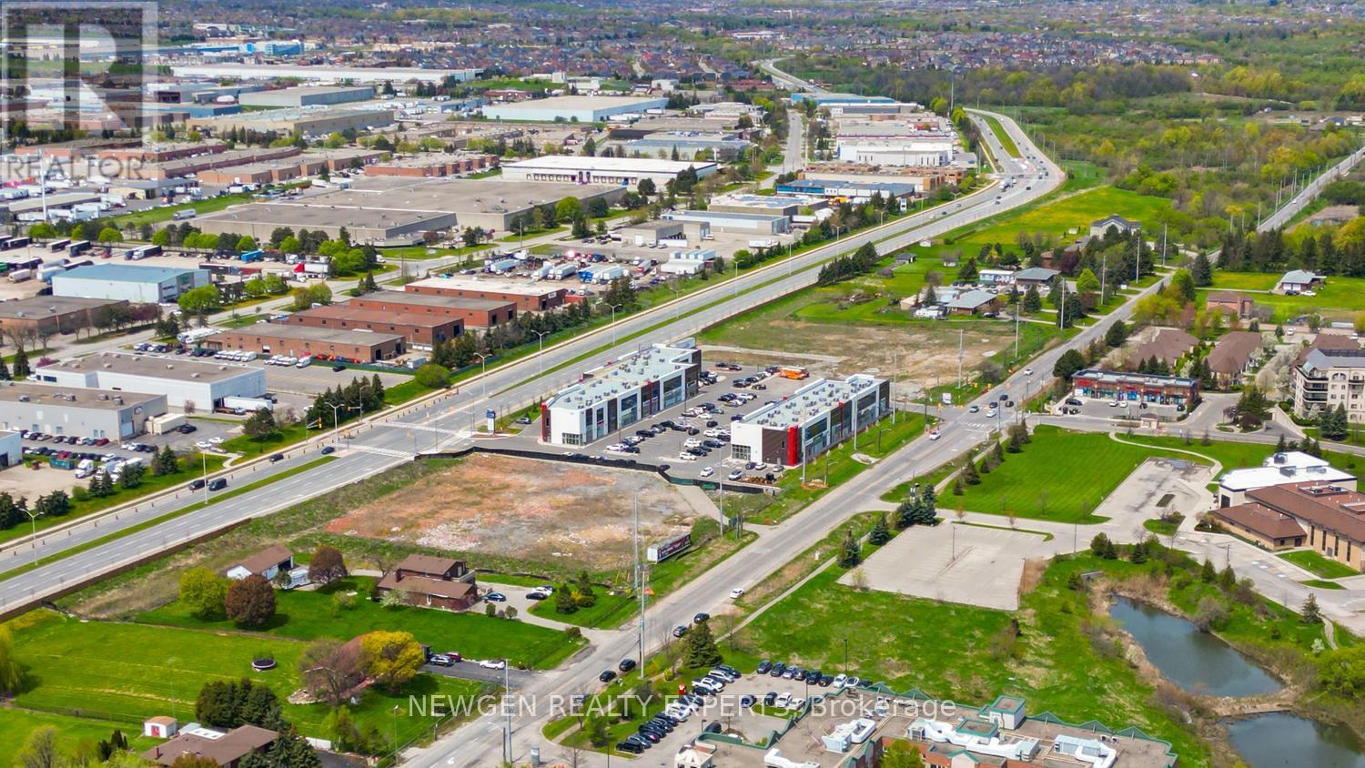 #808 65 YORKLAND BOULEVARD - 50
