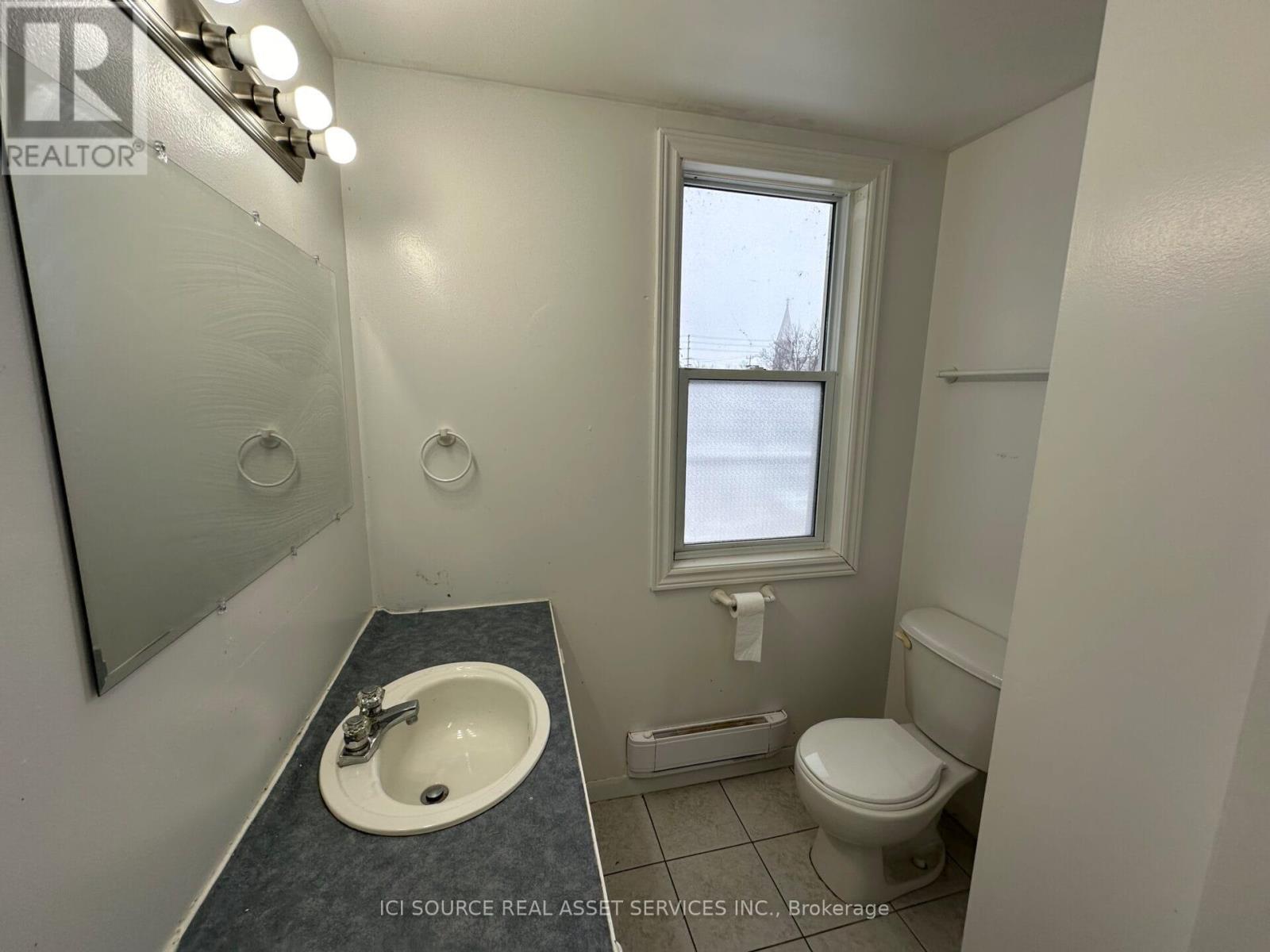 451 FIRST AVENUE W - 18