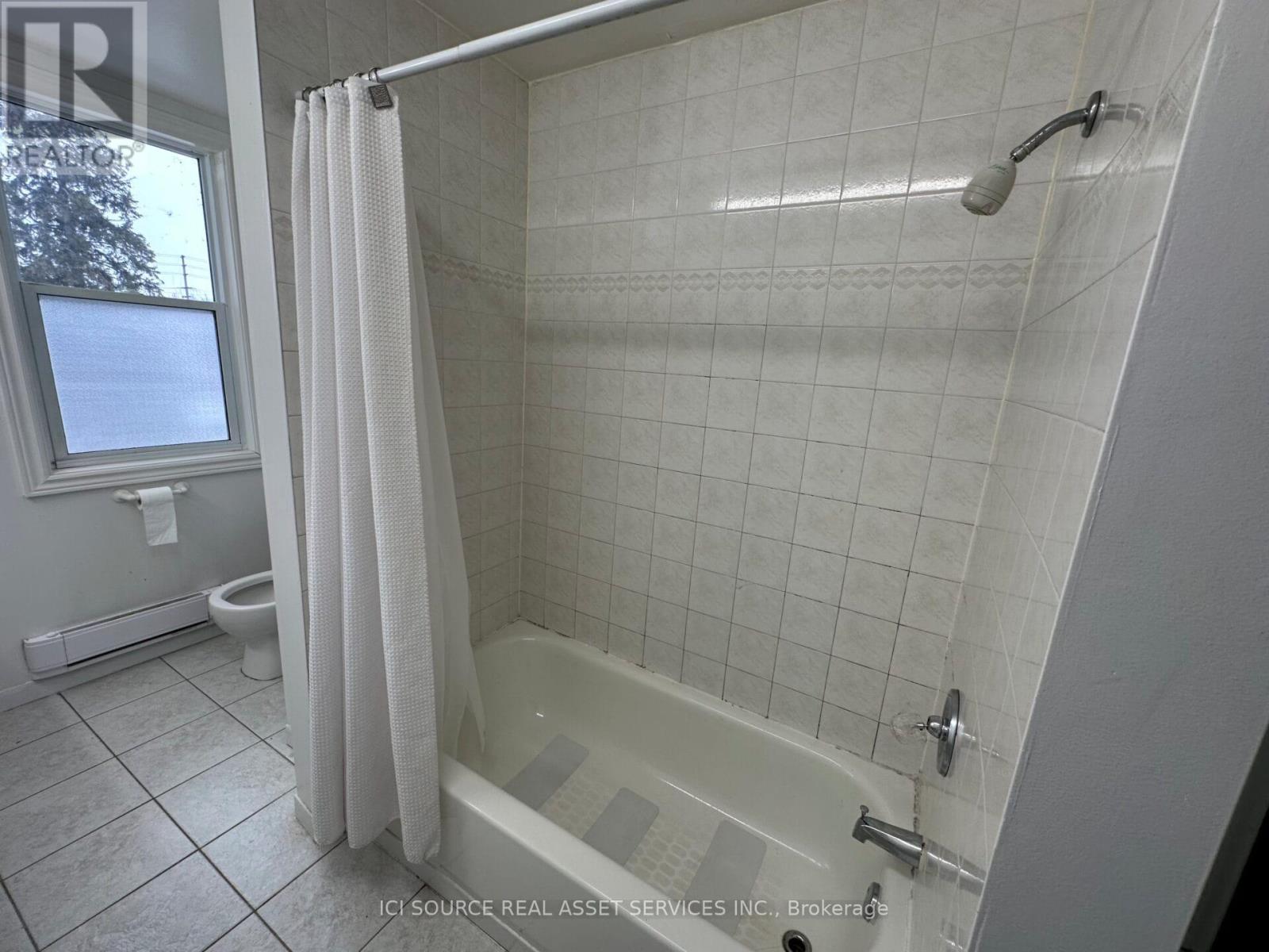 451 FIRST AVENUE W - 19