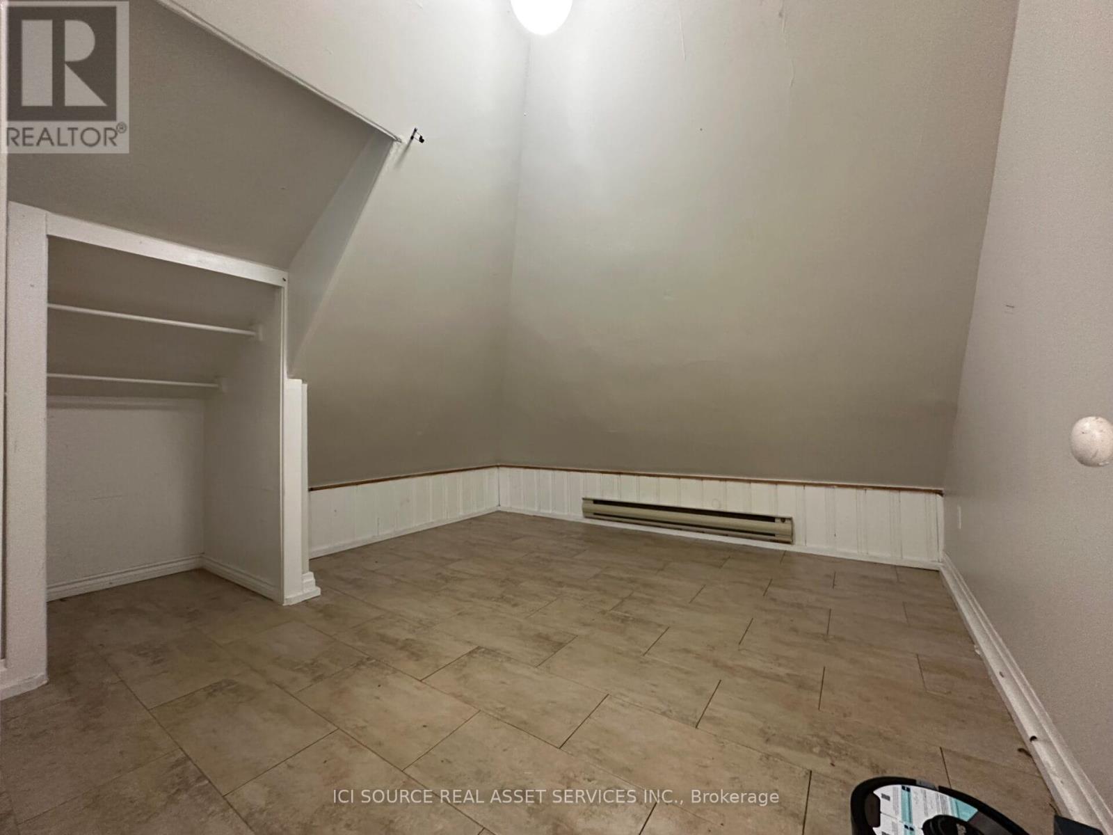 451 FIRST AVENUE W - 28
