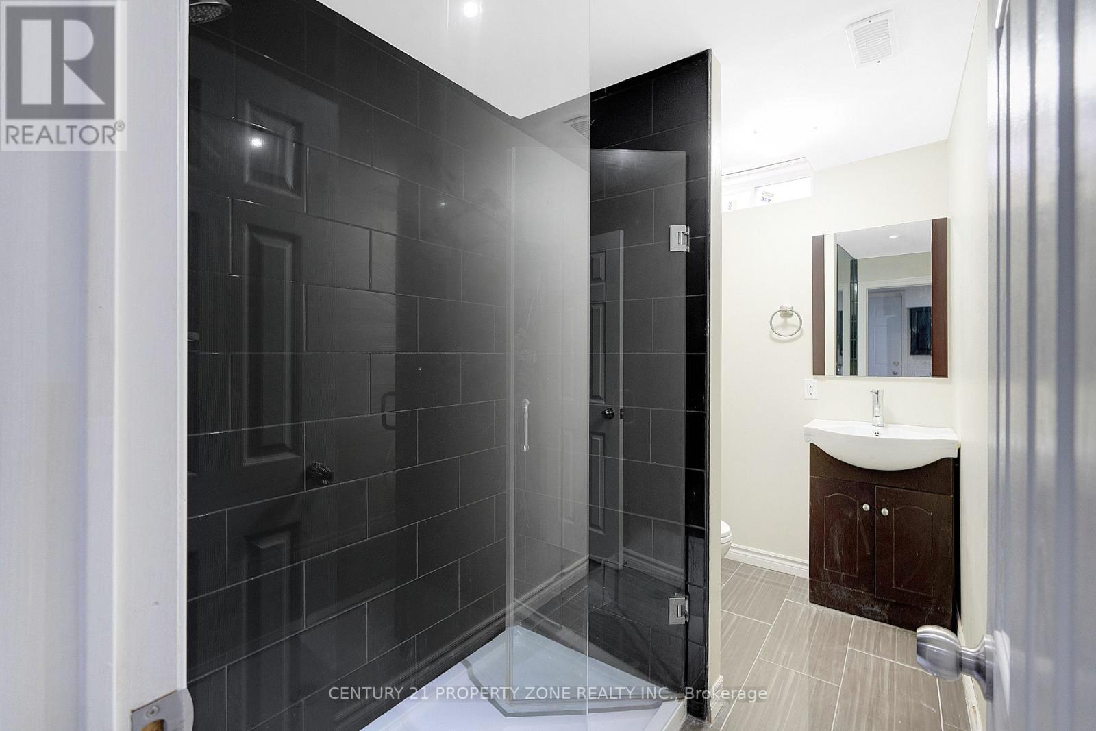 19 BELLCREST ROAD - 28