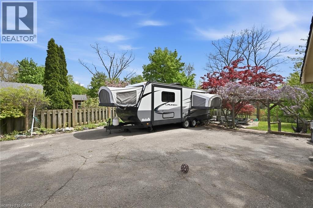 392 QUEENSTON Street - 30