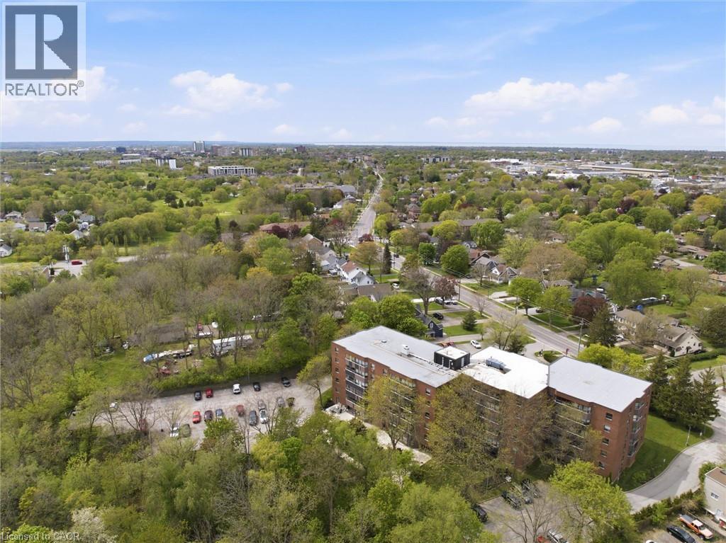 392 QUEENSTON Street - 43