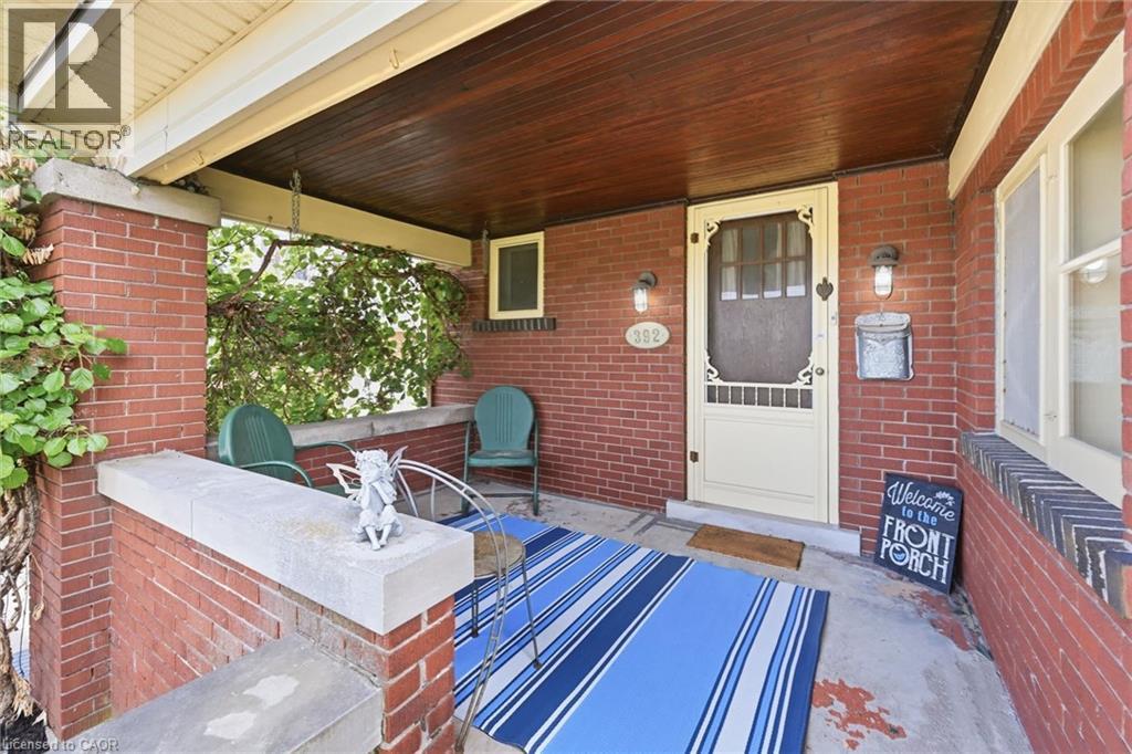 392 QUEENSTON Street - 5