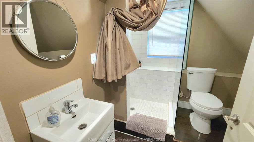 22 UNIVERSITY AVENUE East Unit# UPPER, Windsor, Ontario, N9A2Y4 — Photo 11