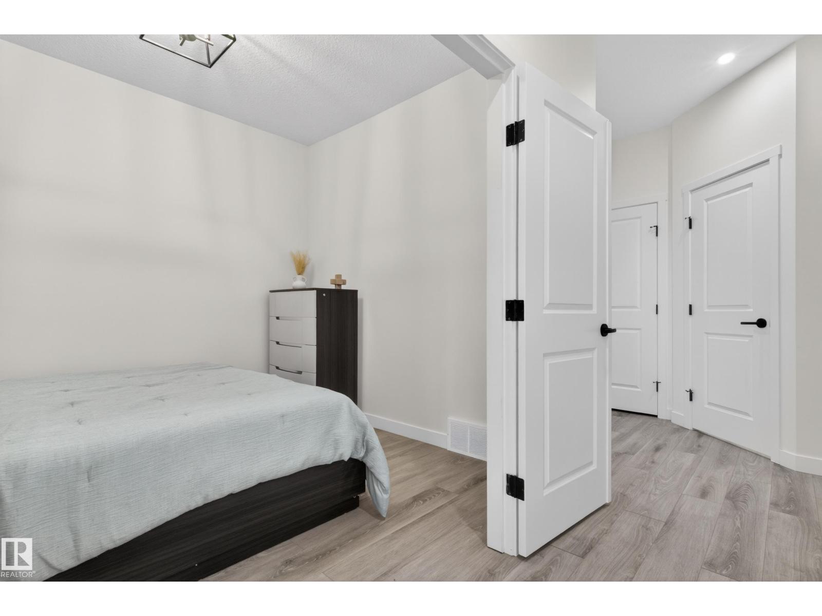 1412 11 AV NW - 20