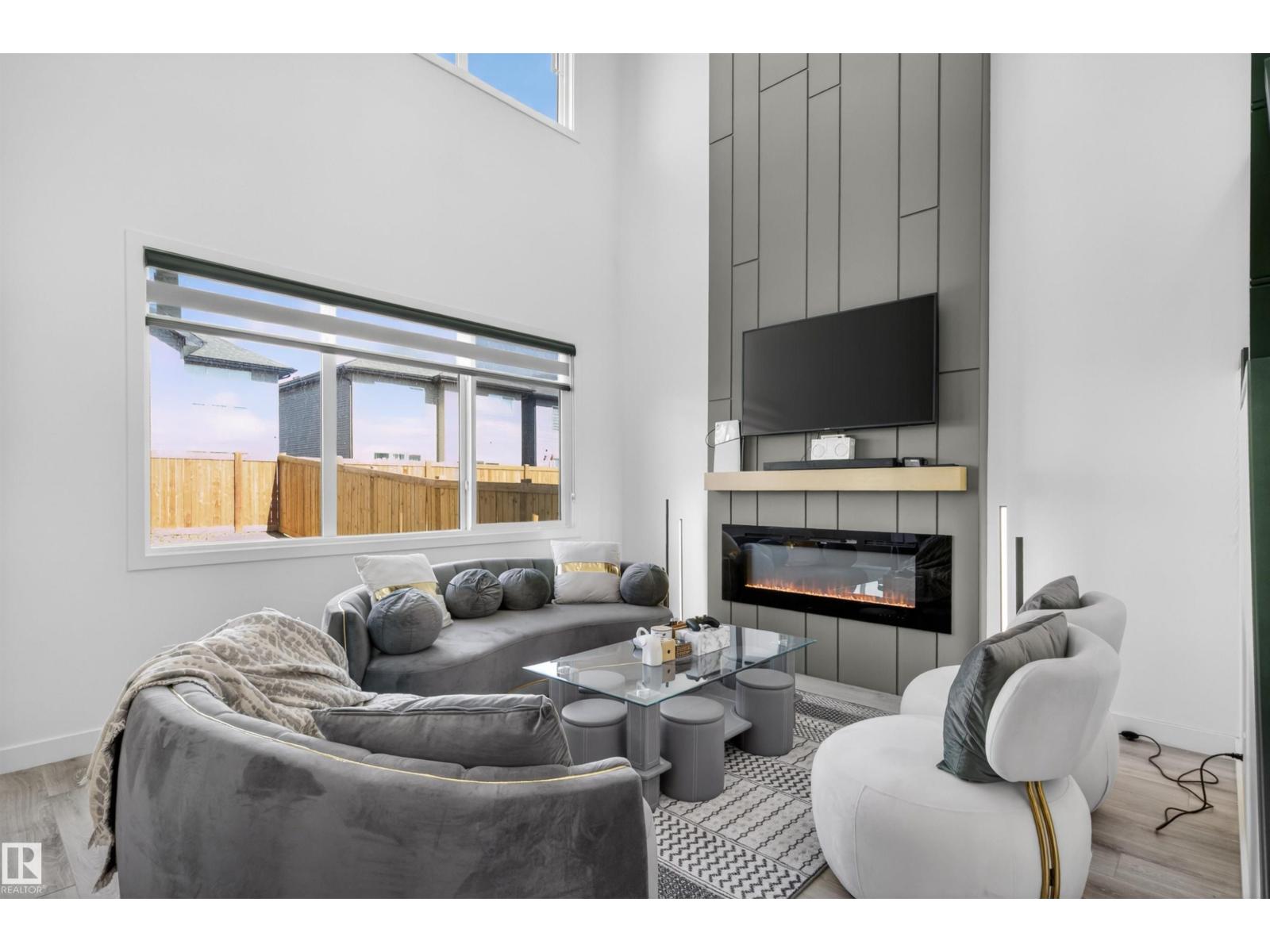 1412 11 AV NW - 1
