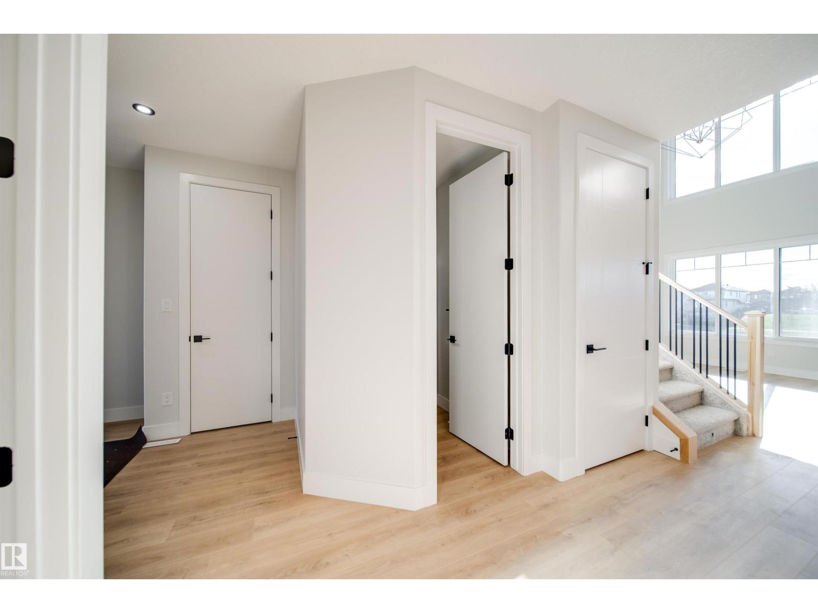 8603 183 AV NW, Edmonton