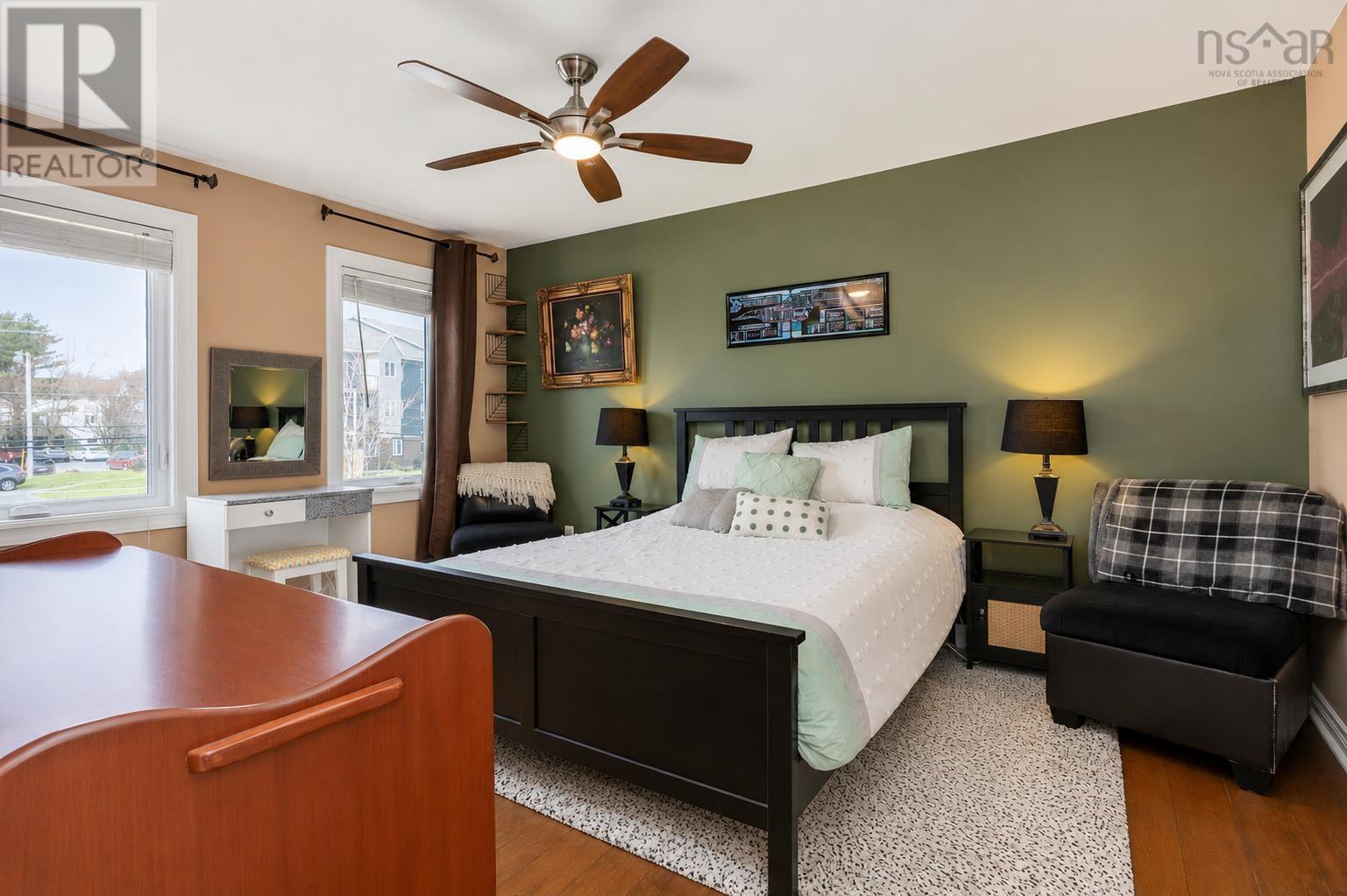 Property 28 of 49 of 208 Breeze Drive