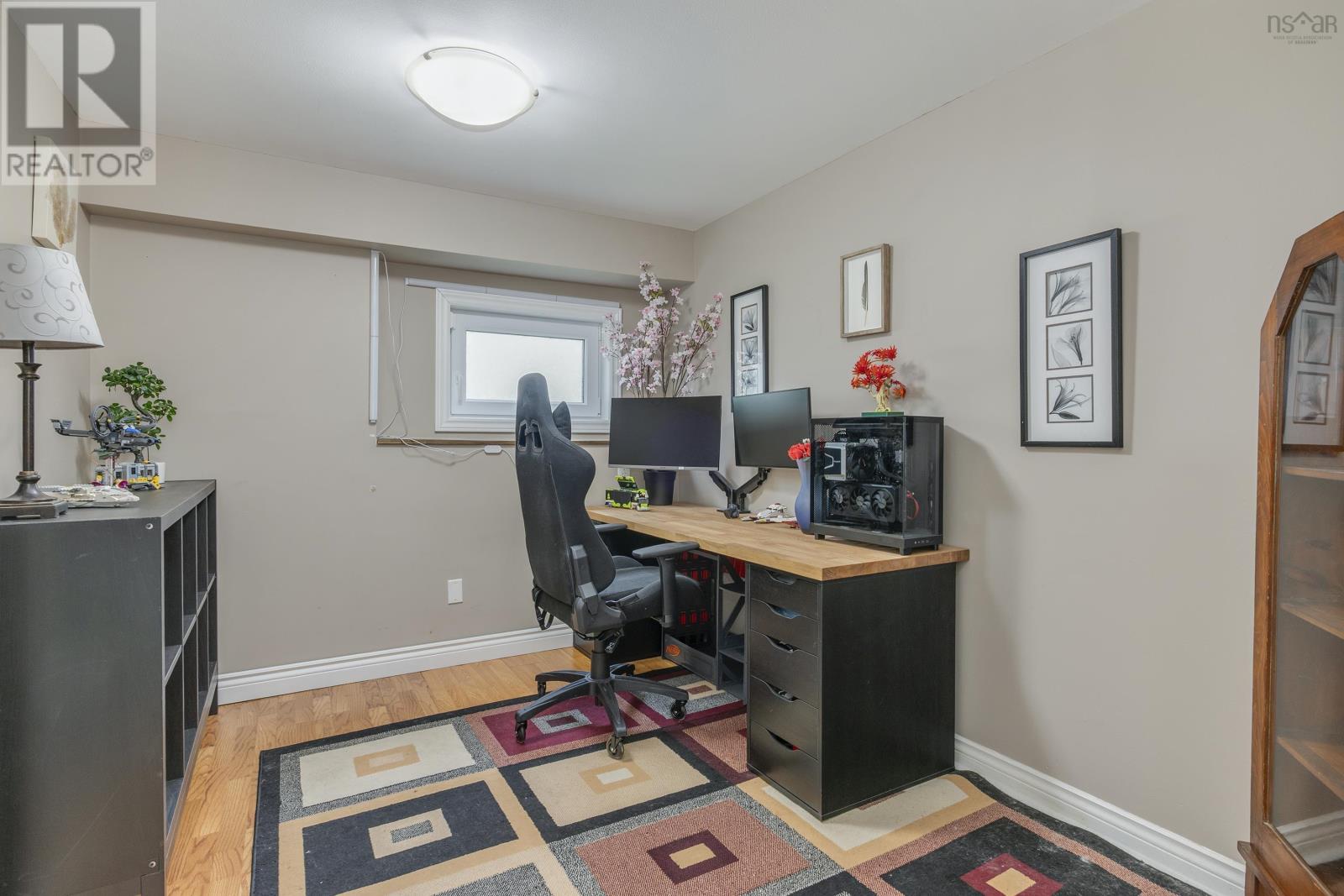Property 35 of 49 of 208 Breeze Drive