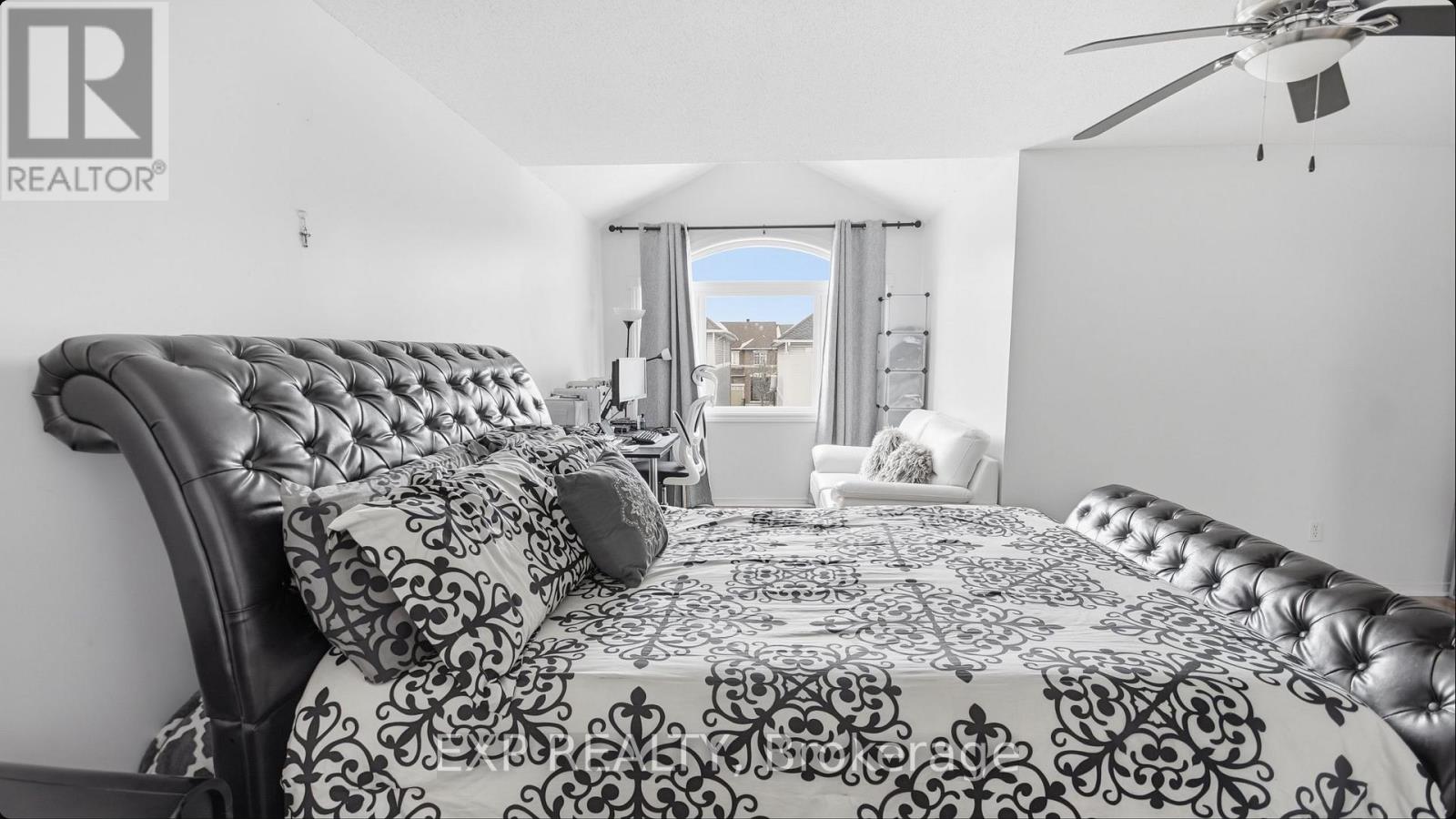 222 DEERCROFT AVENUE - 24
