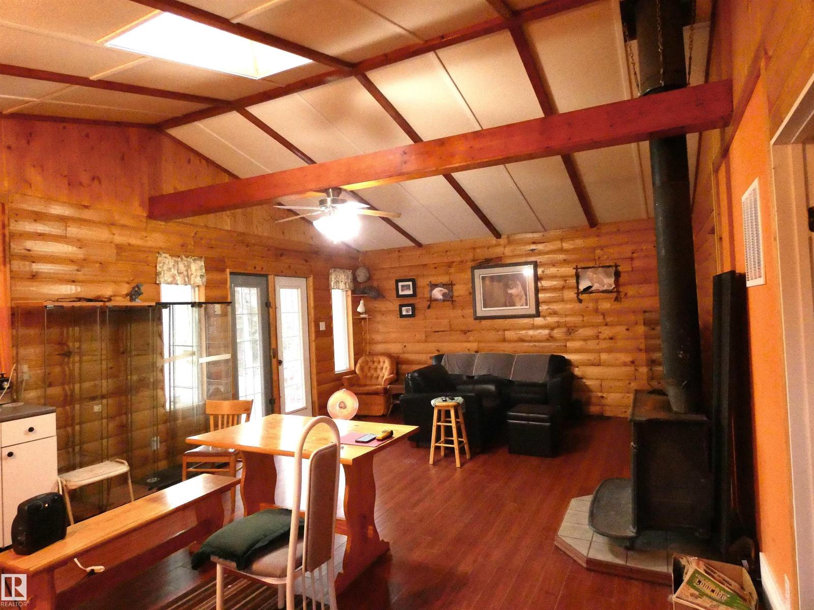 307 Willow PL - 8