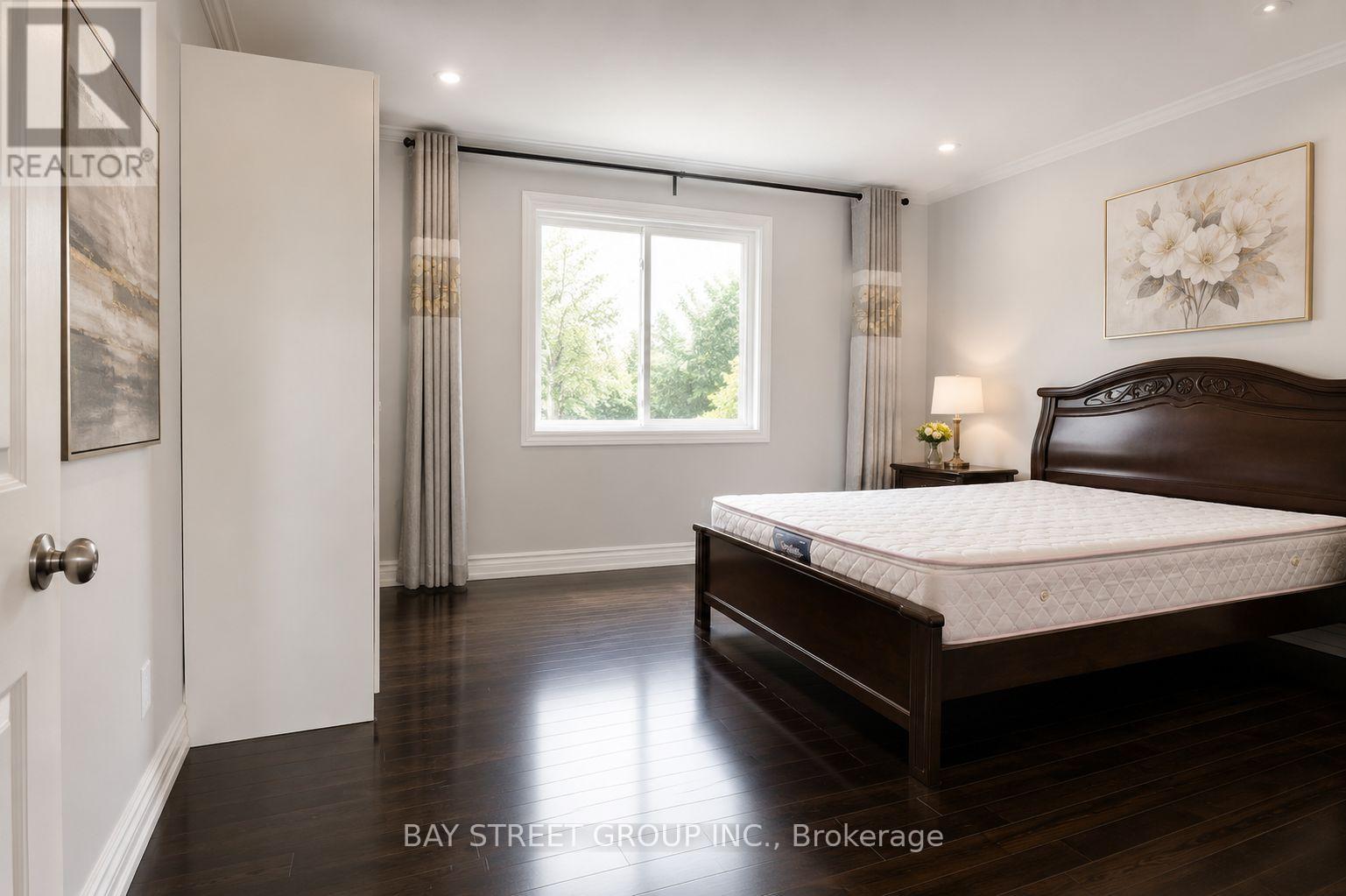 19 DELANCEY CRESCENT - 28
