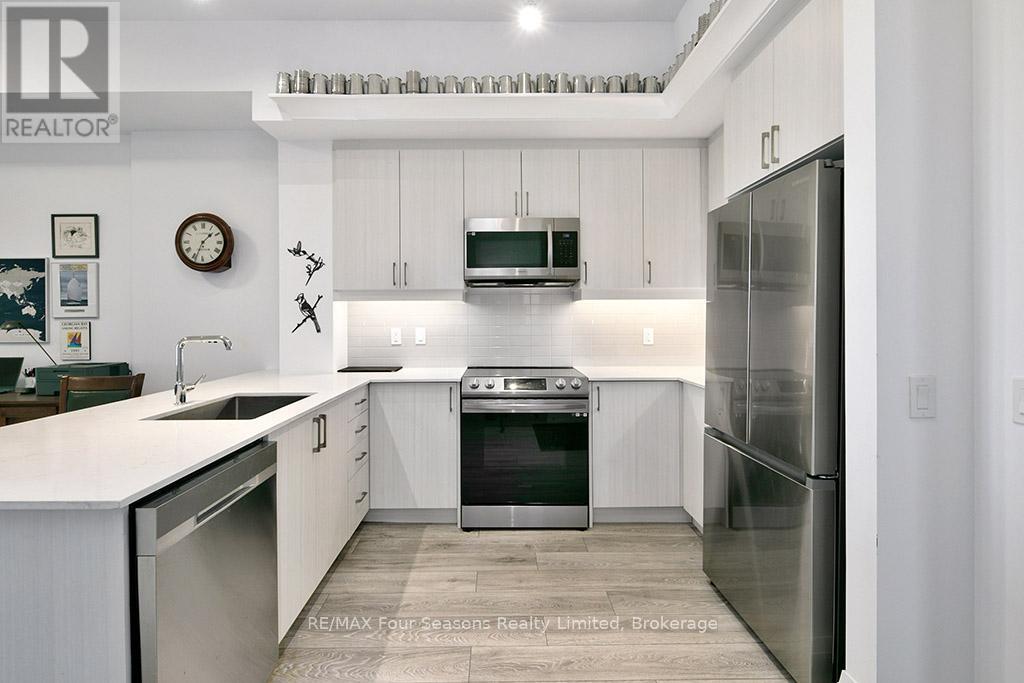 #402 1 HUME STREET - 12
