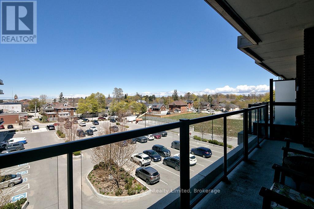 #402 1 HUME STREET - 22