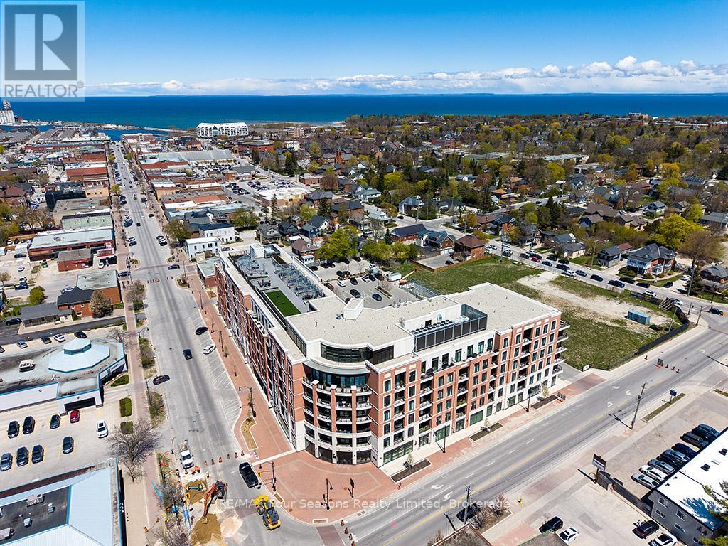 #402 1 HUME STREET - 4