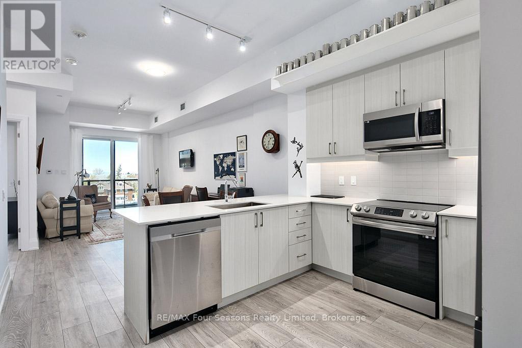 #402 1 HUME STREET - 8