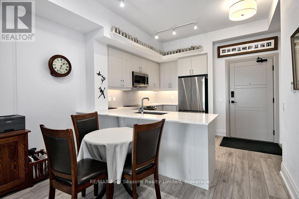 #402 1 HUME STREET - 9