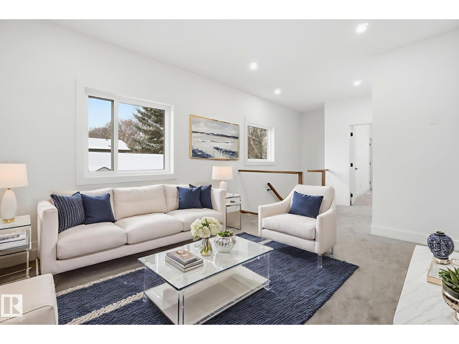 10919 79 AV NW - 9